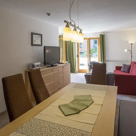 Spullersee Aparthotel 4*